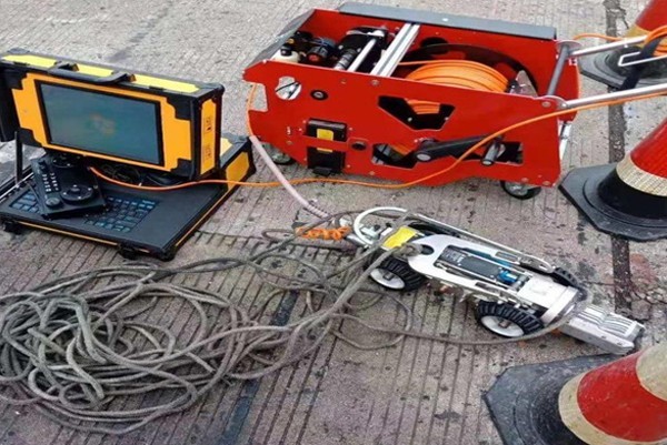 东胜CCTV管道检测机器人